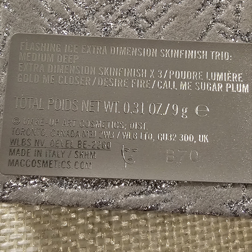 MAC Cosmetics Flashing Ice Extra Dimension Highlighter Trio Medium Deep Palette - Picture 7 of 9